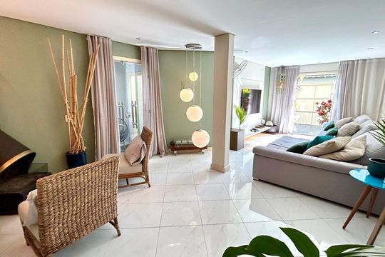 Sala de casa à venda com 3 quartos, 190m² em Vila Augusta, Guarulhos