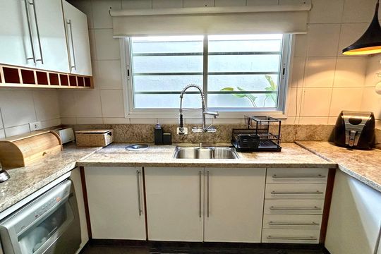 Cozinha de casa à venda com 3 quartos, 190m² em Vila Augusta, Guarulhos