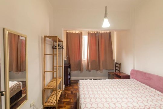 Quarto 1 de apartamento para alugar com 3 quartos, 130m² em Centro, Curitiba