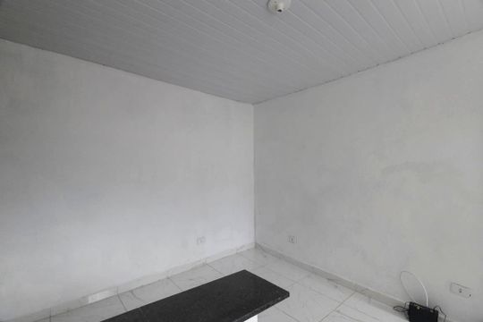 Casa para alugar com 1 quarto, 16m² em Vila Olinda, São Paulo