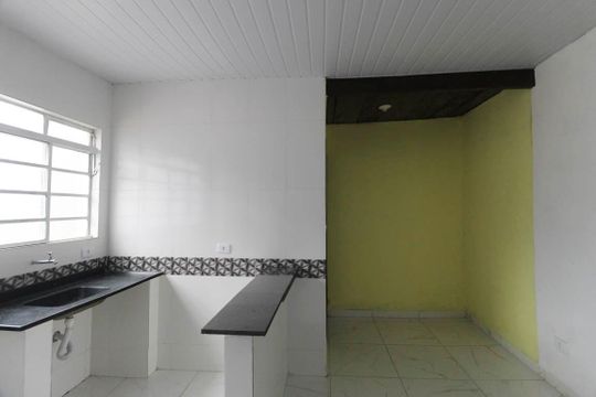 Casa para alugar com 1 quarto, 16m² em Vila Olinda, São Paulo