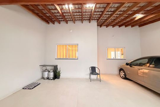 Garagem de casa à venda com 3 quartos, 183m² em Residencial Santa Giovana, Jundiaí