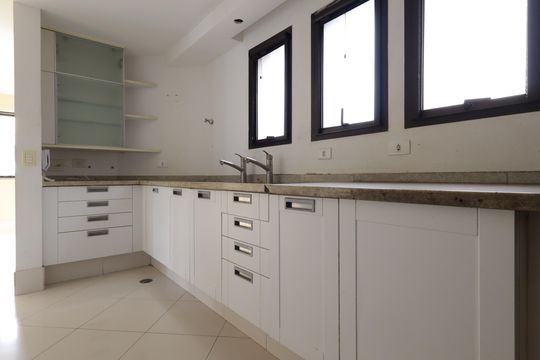 Cozinha de apartamento à venda com 4 quartos, 286m² em Morumbi, São Paulo