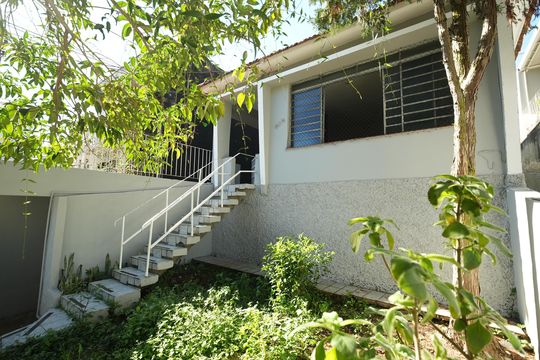Garagem de casa para alugar com 2 quartos, 143m² em Jardim Bela Vista, Santo André