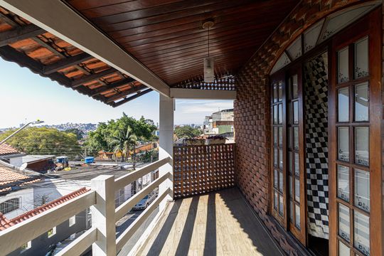 Varanda de casa à venda com 3 quartos, 220m² em Parque Cruzeiro do Sul, São Paulo