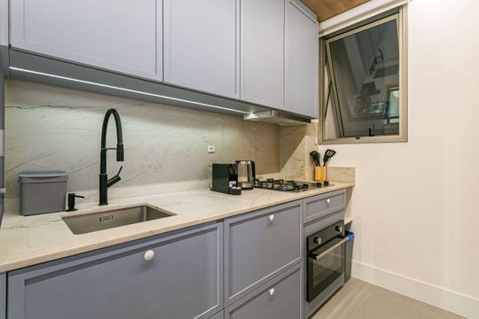 Cozinha de apartamento para alugar com 2 quartos, 70m² em Córrego Grande, Florianópolis