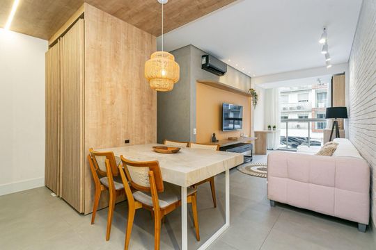 Sala de apartamento para alugar com 2 quartos, 70m² em Córrego Grande, Florianópolis