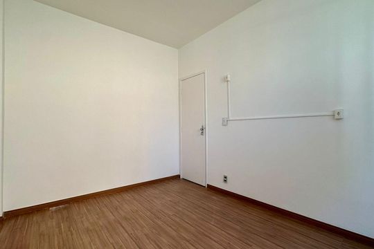 Quarto  de apartamento à venda com 3 quartos, 100m² em São Pedro, Belo Horizonte