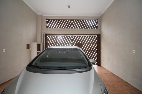 Garagem de casa à venda com 3 quartos, 189m² em Cidade Intercap, Taboão da Serra
