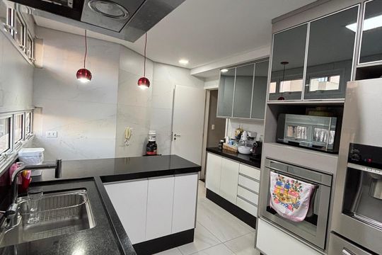 Cozinha de apartamento à venda com 3 quartos, 136m² em Jardim Bela Vista, Santo André