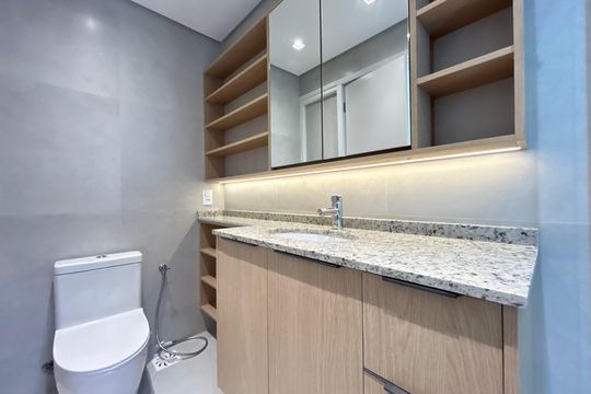 Banheiro suíte de casa para alugar com 2 quartos, 55m² em Rio Tavares, Florianópolis