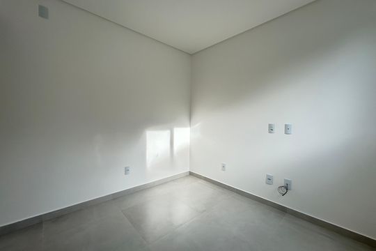 Quarto  de casa para alugar com 2 quartos, 55m² em Rio Tavares, Florianópolis