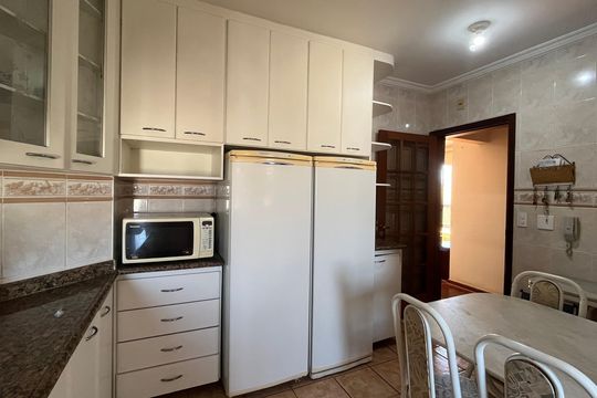 Apartamento para alugar com 3 quartos, 184m² em Chácara Primavera, Campinas