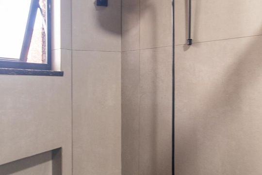 Banheiro de apartamento para alugar com 1 quarto, 30m² em São Pedro, São José dos Pinhais