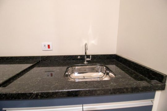 Detalhe da cozinha de kitnet/studio para alugar com 1 quarto, 27m² em São Pedro, São José dos Pinhais
