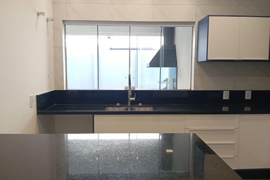 Casa de Condomínio à venda com 3 quartos, 254m² em Jardim Alto da Colina, Valinhos