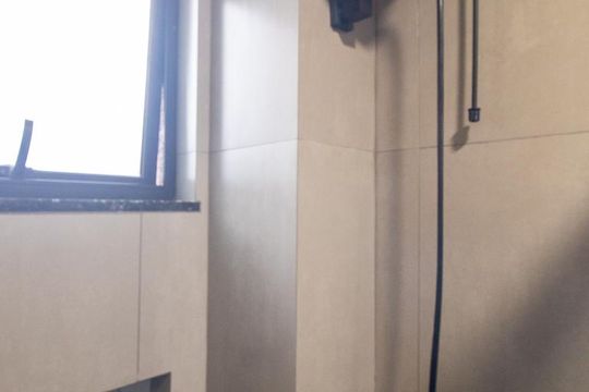 Banheiro de apartamento para alugar com 1 quarto, 27m² em São Pedro, São José dos Pinhais