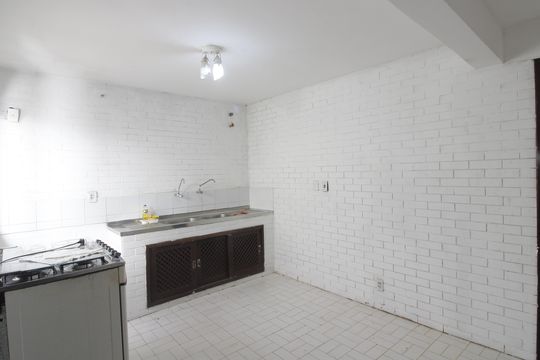 Casa para alugar com 4 quartos, 268m² em Ogiva, Cabo Frio