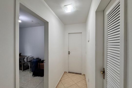 Corredor de apartamento à venda com 3 quartos, 150m² em Vargem Grande, Rio de Janeiro