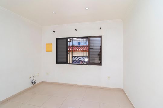 Casa para alugar com 3 quartos, 700m² em Vila Brasil, São Paulo