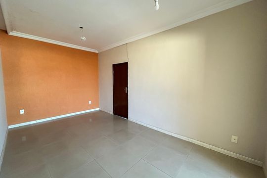 Casa à venda com 4 quartos, 240m² em Tupi, Belo Horizonte