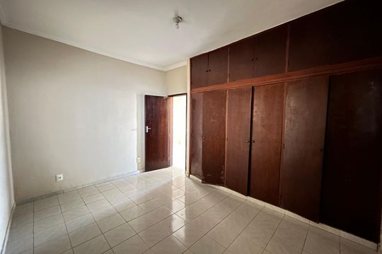 Casa à venda com 4 quartos, 240m² em Tupi, Belo Horizonte