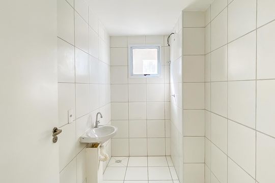 Banheiro  de apartamento para alugar com 2 quartos, 42m² em Vila Silvia, São Paulo
