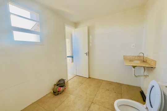 Banheiro de apartamento para alugar com 1 quarto, 36m² em Mandaqui, São Paulo