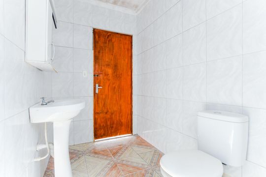 Banheiro  de casa para alugar com 2 quartos, 142m² em Cidade Serodio, Guarulhos
