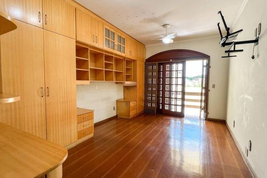 Casa para alugar com 1 quarto, 518m² em Centro, Gravataí