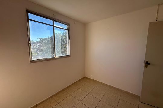 Quarto de apartamento para alugar com 2 quartos, 45m² em Jardim Montanhês, Belo Horizonte