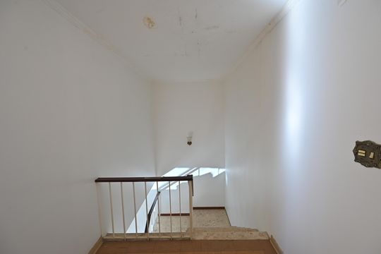 Escadas de casa à venda com 4 quartos, 260m² em Vila da Saúde, São Paulo