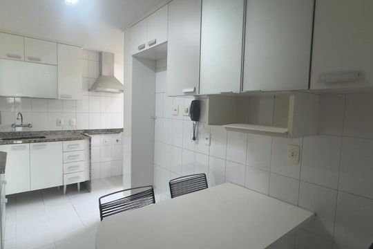 Cozinha de apartamento à venda com 3 quartos, 208m² em Tijuca, Rio de Janeiro