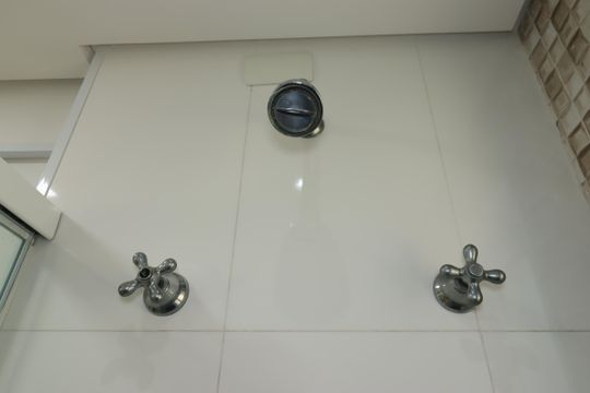 Banheiro da Suíte de apartamento à venda com 3 quartos, 83m² em Parque das Nações, Santo André