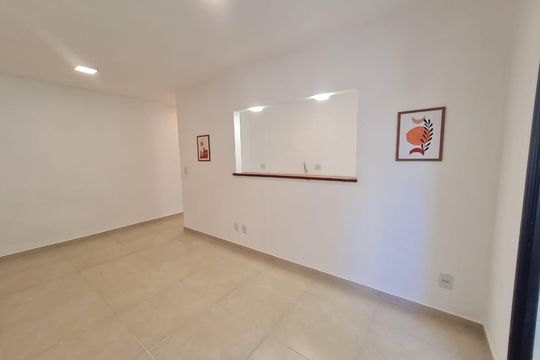 Sala de apartamento à venda com 2 quartos, 51m² em Jardim Neide, São Paulo