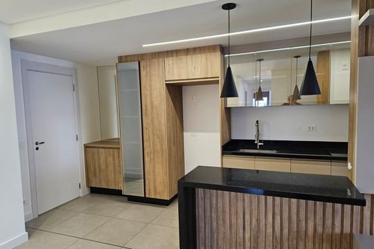 Sala de apartamento à venda com 2 quartos, 86m² em Boa Vista, Curitiba