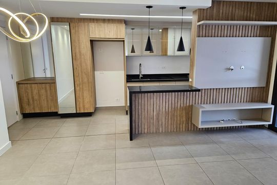 Sala de apartamento à venda com 2 quartos, 86m² em Boa Vista, Curitiba