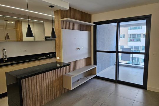 Apartamento à venda com 2 quartos, 86m² em Boa Vista, Curitiba
