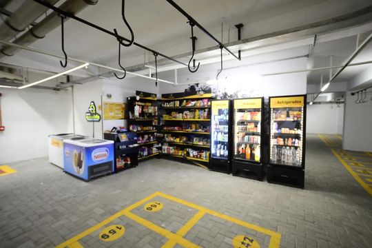 Corredor de kitnet/studio à venda com 1 quarto, 27m² em Vila Mariana, São Paulo