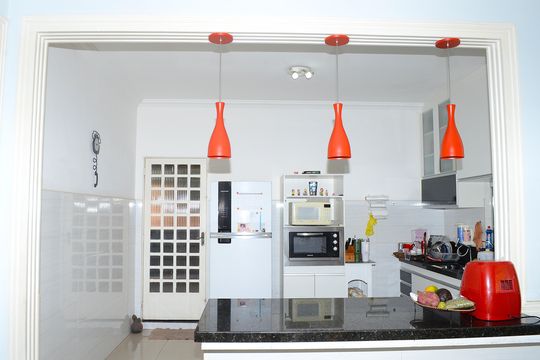 Cozinha de casa para alugar com 4 quartos, 350m² em Jardim Vitoria, Belo Horizonte