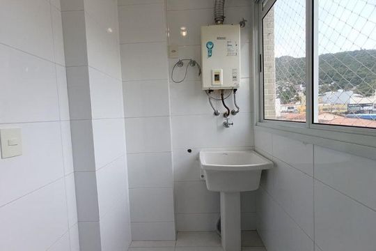 Área de serviço de apartamento para alugar com 2 quartos, 80m² em Trindade, Florianópolis