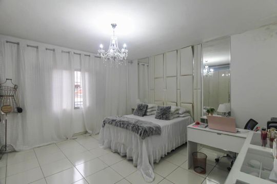 Casa à venda com 2 quartos, 125m² em Jardim Vila Formosa, São Paulo