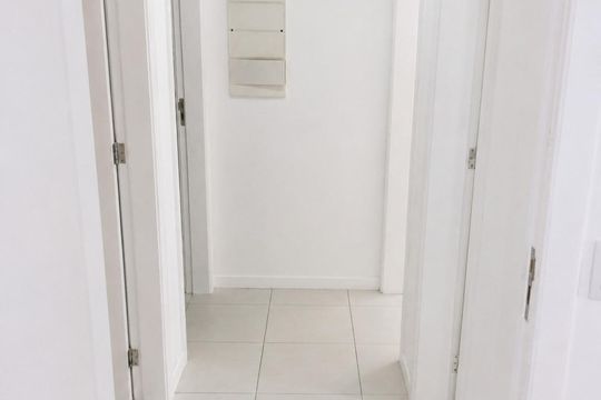 Corredor de apartamento para alugar com 3 quartos, 88m² em Itacorubi, Florianópolis