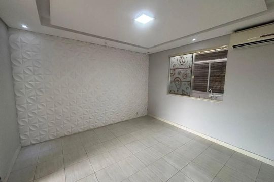 Sala de casa à venda com 3 quartos, 250m² em Vl Sto Agostinho, Porto Alegre