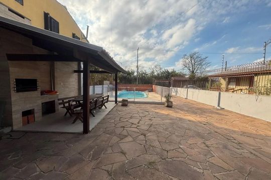 Casa à venda com 3 quartos, 250m² em Vl Sto Agostinho, Porto Alegre
