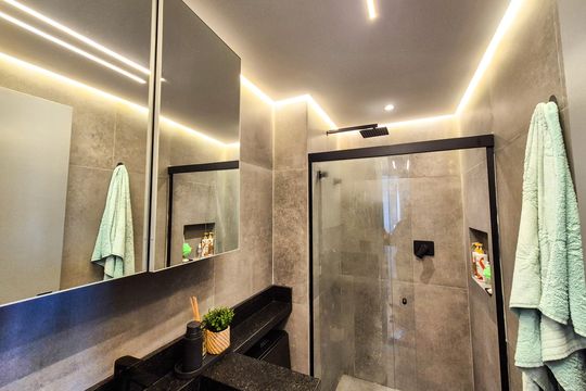 Banheiro de apartamento para alugar com 1 quarto, 32m² em Higienópolis, São Paulo