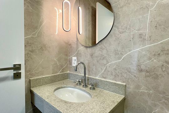 Banheiro da Suíte de apartamento para alugar com 1 quarto, 37m² em Vila Anglo Brasileira, São Paulo