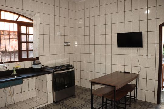 Casa para alugar com 2 quartos, 250m² em Jardim Sao Francisco, Embu das Artes