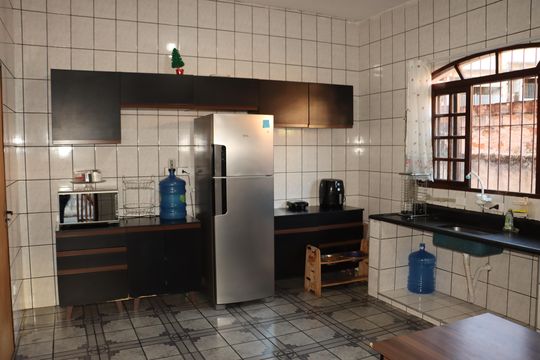 Casa para alugar com 2 quartos, 250m² em Jardim Sao Francisco, Embu das Artes