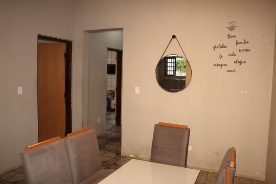 Casa para alugar com 2 quartos, 250m² em Jardim Sao Francisco, Embu das Artes